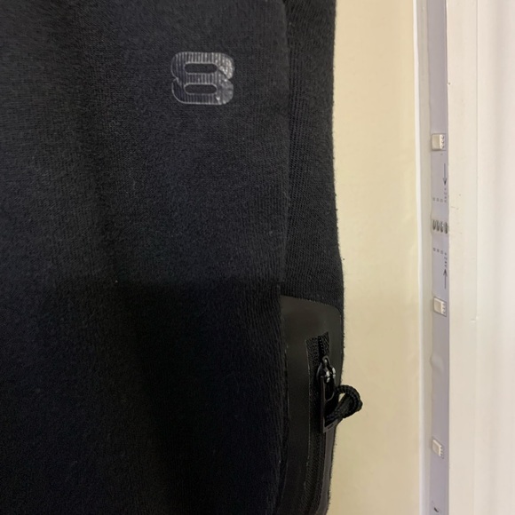 Men’s Layer 8 size XL Versatility pant - Picture 2 of 5